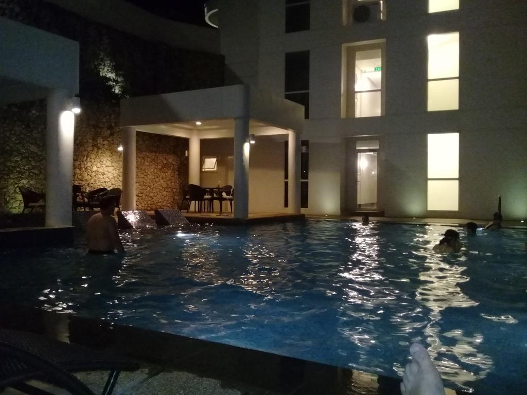 Exclusive Beach And Pools Oceanway Residences Yapak Eksteriør billede